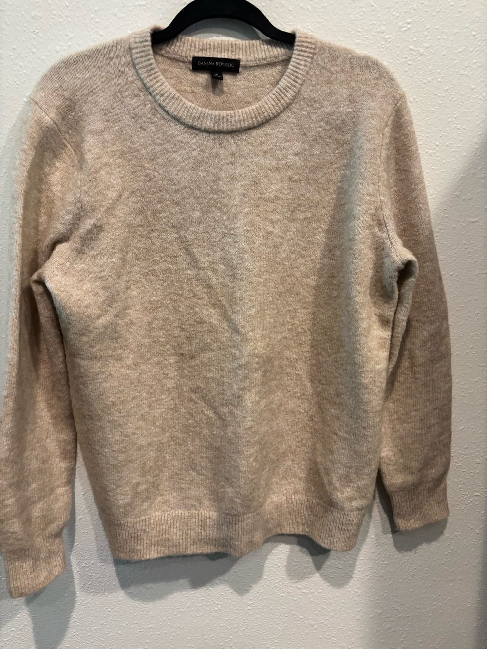 Banana Republic Women’s Crewneck Sweater - Light Beige small